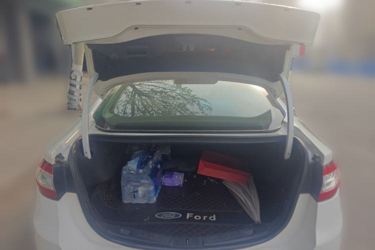 Used Ford Mondeo 2013 2.0L GTDi 200 Luxury Model Trunk