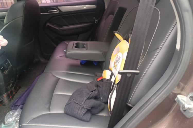 Used Roewe RX5 2016 20T Two-Wheel Drive Automatic Internet Smart Edition
