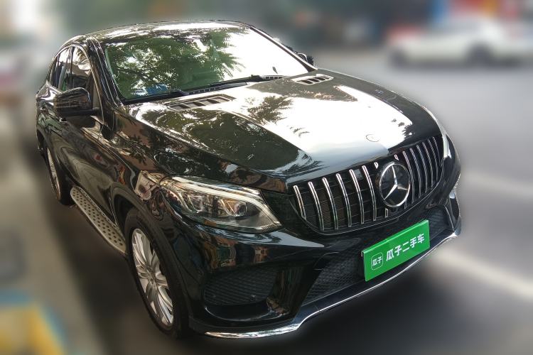 Used Mercedes-Benz GLE Coupe 2015 GLE 320 4MATIC Coupe SUV Front Right 45 Deg