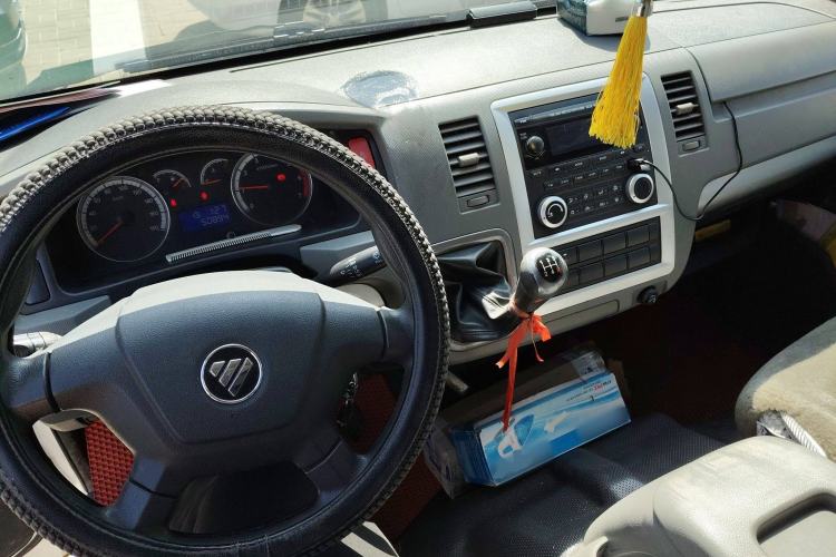 Used Foton Scenic G7 2017 2.0L Long-Wheelbase Commercial Van High Roof 2 Seats 4Q20M