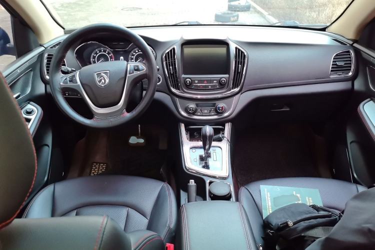 Used Baojun 560 2016 1.8L iAMT Luxury Model