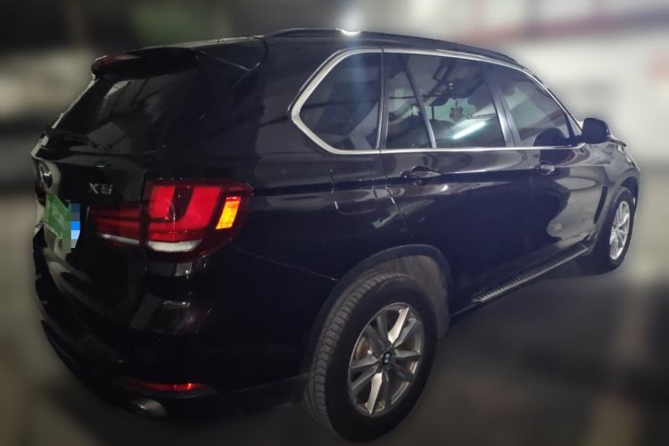 Used BMW X5 2015 xDrive28i
