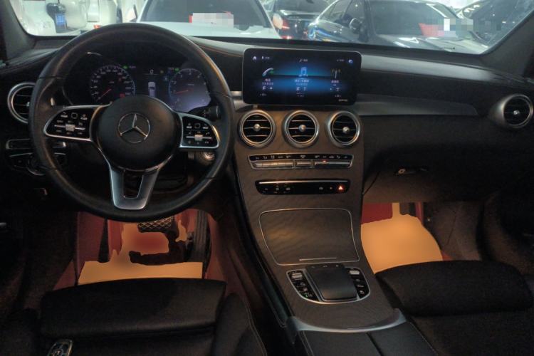 Used Mercedes-Benz GLC 2020 Facelifted GLC 260 L 4MATIC Dynamic Edition
