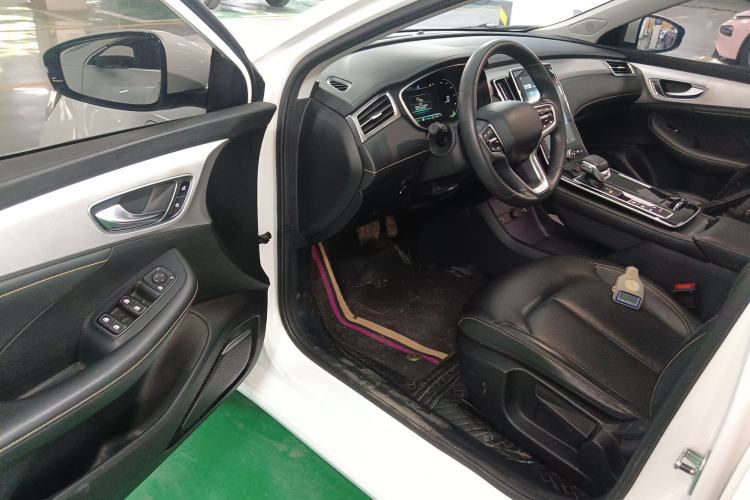Used Roewe i6 MAX New Energy 2023 EV 420 Skyroof Special Edition Driver Seat