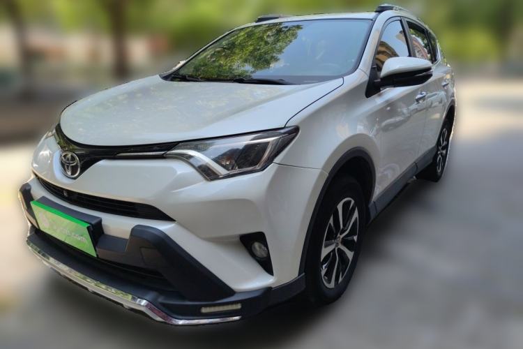 Used Toyota RAV4 2016 2.0L CVT Two-Wheel Drive Fashion Edition China V Standard Guazi used car, China used car export, Used car for sale, Used cars, Cheapest cars for sale