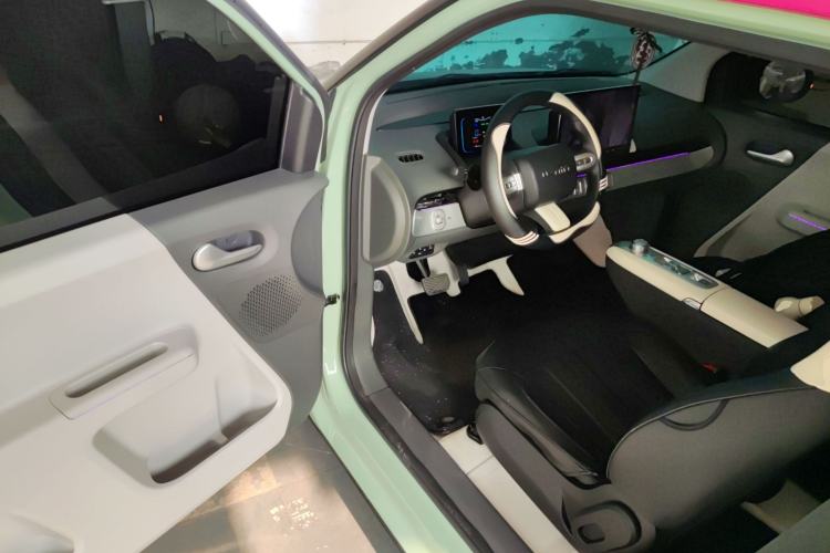 Used CHANGAN NEVO Lumin 2024 205km Launch Edition
