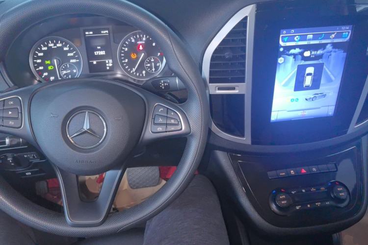 Used Mercedes-Benz Vito 2018 2.0T Elite Version 7 Seats China V Emission Standard