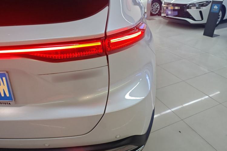 Used Toyota Harrier 2022 2.0L CVT Two-Wheel Drive Deluxe Edition