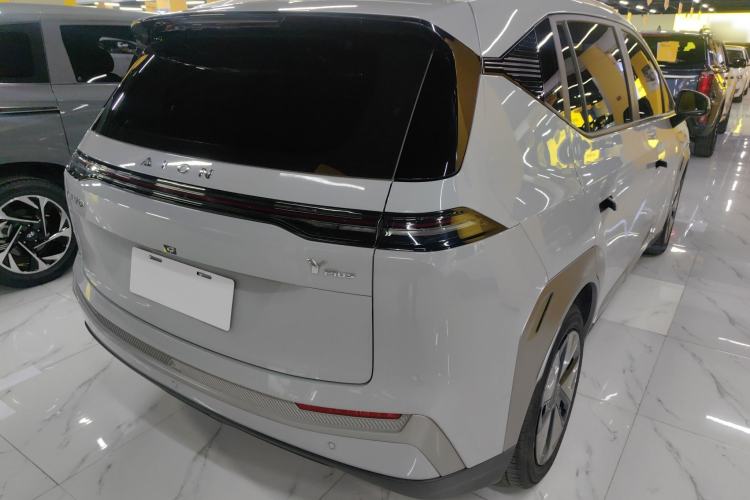 Used AION Y 2024 Younger
