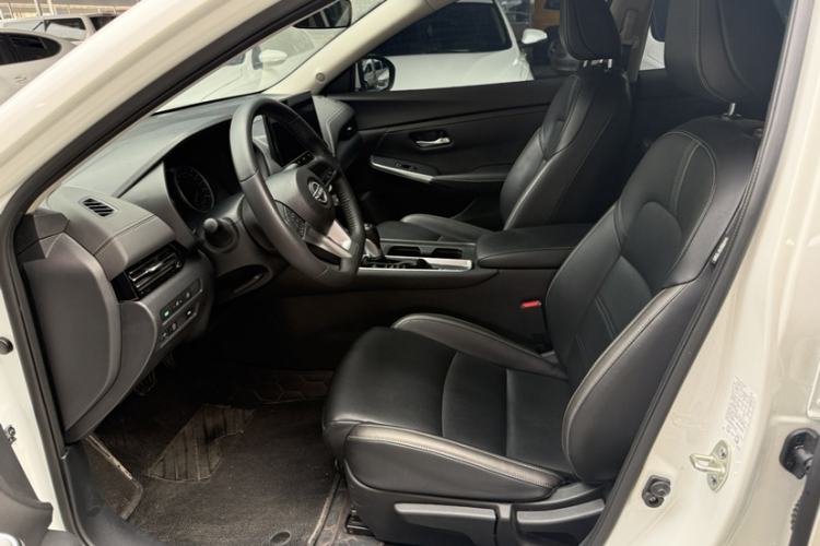 Used Nissan Sylphy 2023 Revised 1.6L CVT Enjoyment Edition Interior 9