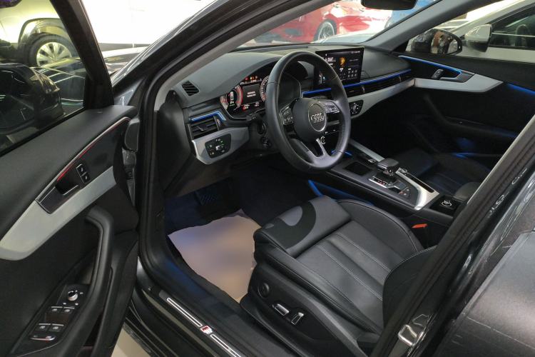 Used Audi A4L 2024 40 TFSI Fashion Dynamic Model
