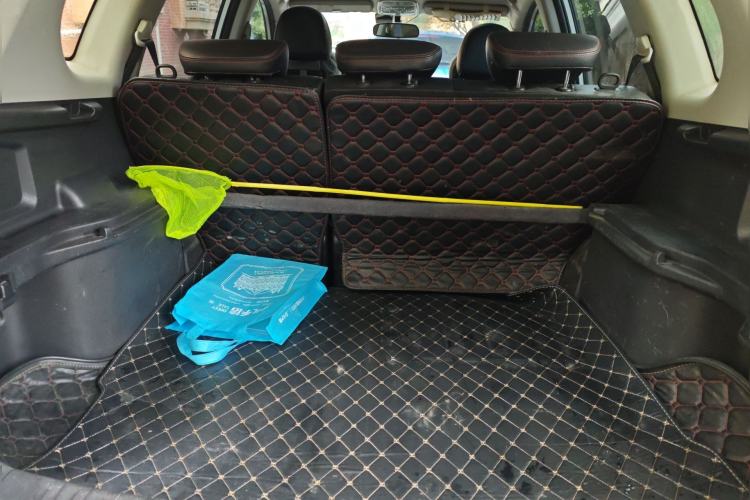 Used Haval H6 2014 Sport Version 1.5T Manual Two-Wheel Drive Elite Edition Trunk