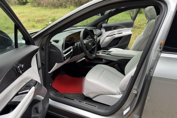 Used Cadillac LYRIQ 2022 Rear-Drive Long-Range Prestige Edition
