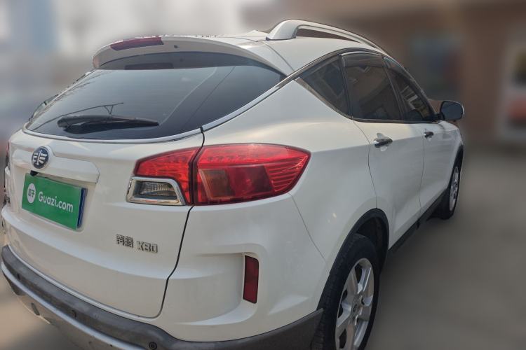 Used Bestune X80 2013 2.0L automatic luxury version