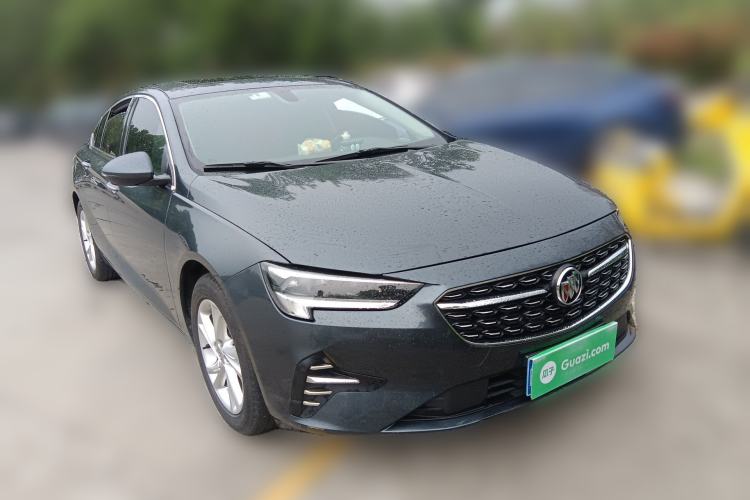 Used Buick Regal 2020 552T Luxury Version Front Right 45 Deg