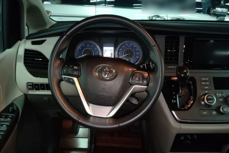 Used Toyota Sienna 2016 3.5L Two-Wheel Drive 7-Seater Parallel Import
