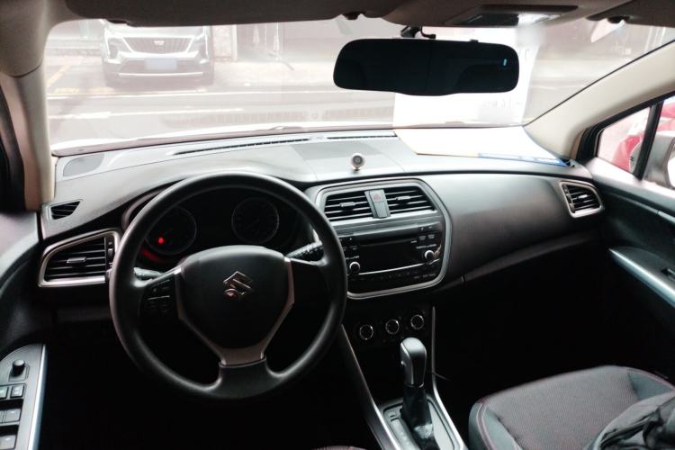 Used Suzuki S-Cross 2014 1.6L CVT Two-Wheel Drive Entry Model