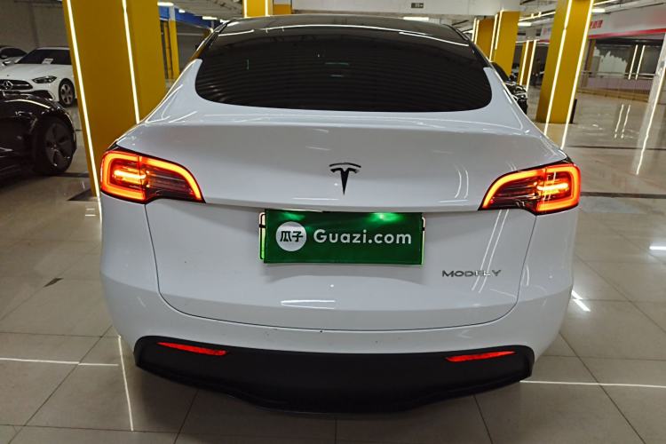 Used Tesla Model Y 2021 Standard Range Rear-Wheel Drive Version