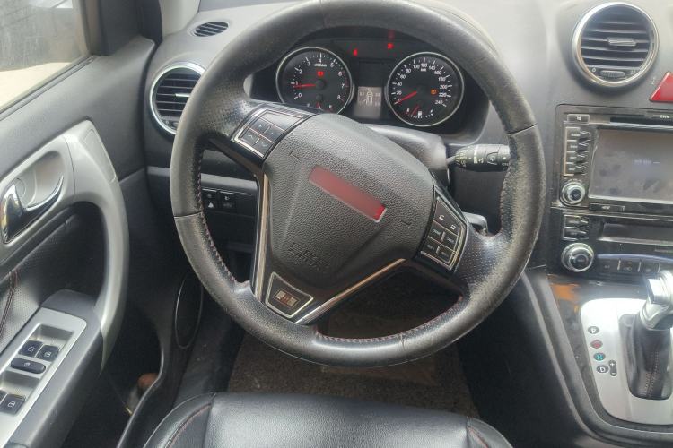 Used Haval H6 2013 Upgraded Model 2.4L Automatic Two-Wheel Drive Elite Version
