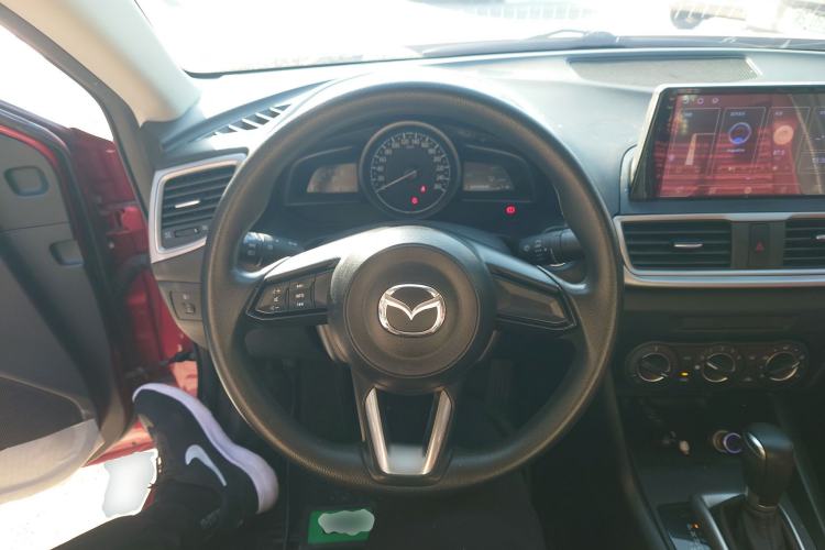 Used Mazda Mazda 3 Axela 2017 Sedan 1.5L Automatic Comfort Model Emission Standard China V
