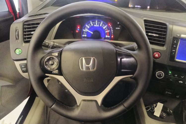 Used Honda Civic 2014 1.8L automatic comfort version
