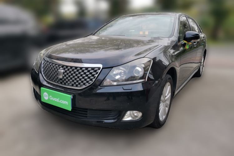 Used Toyota Crown 2011 2.5L Royal Special Edition with Leather and Sunroof