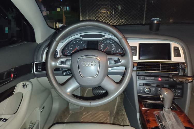 Used Audi A6L 2010 2.4L Comfort Edition
