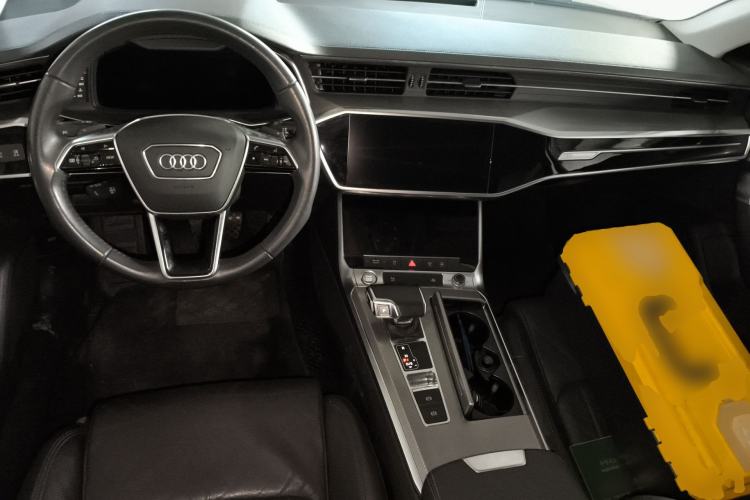 Used Audi A6L 2020 40 TFSI Luxury Prestige Edition Center Console