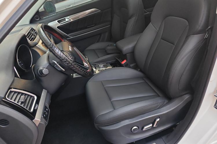 Used Haval H6 Coupe 2017 Red-Label 2.0T Automatic Two-Wheel Drive Elite Model
