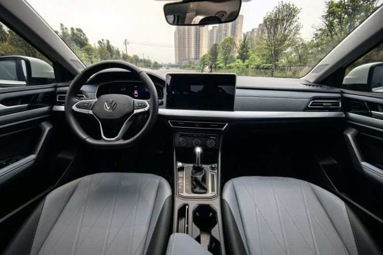 Used Volkswagen Lavida 2023 Revised Version 1.5L Automatic Starry Sky Edition – 5 Million Units Interior 3