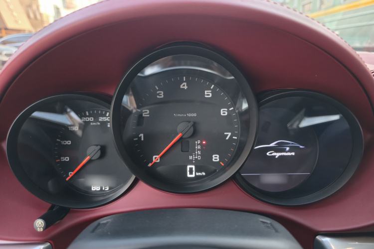 Used Porsche 718 2018 Cayman 2.0T
