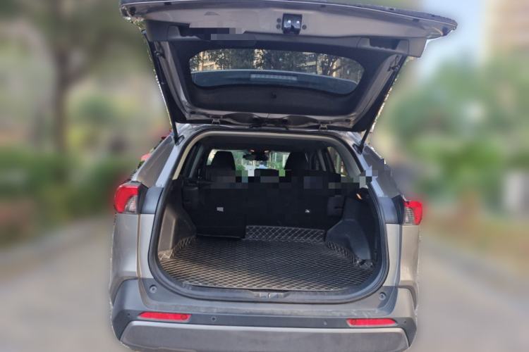 Used Toyota RAV4 2021 2.0L CVT Two-Wheel Drive Fashion Edition