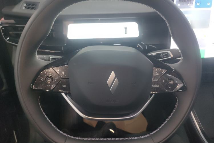 Used Livan 7 2023 605 km ZHU FENG
