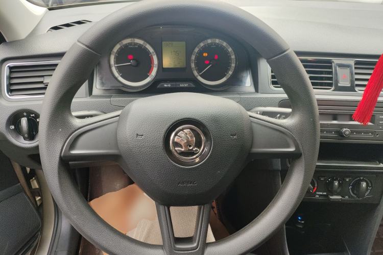 Used Skoda Rapid 2018 1.6L Manual Standard Edition
