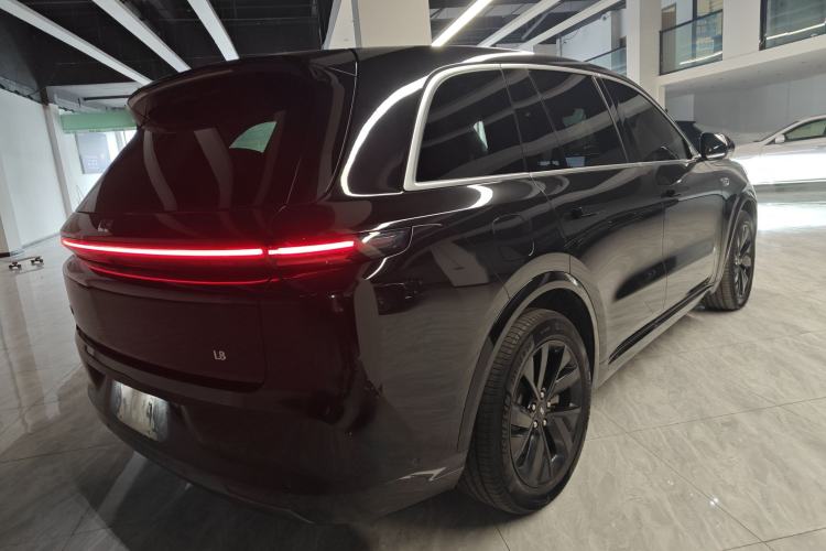 Used Li Auto L8 2023 Pro Model
