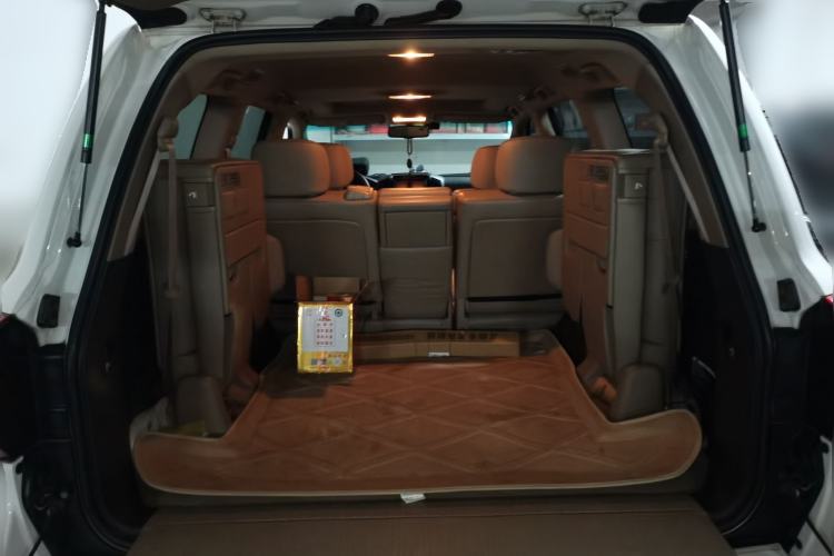 Used Toyota Land Cruiser 2010 4.0L Automatic VX
