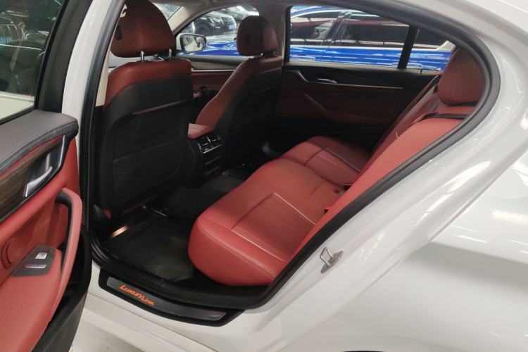 Used BMW 5 Series New Energy 2021 535Le Luxury Package
