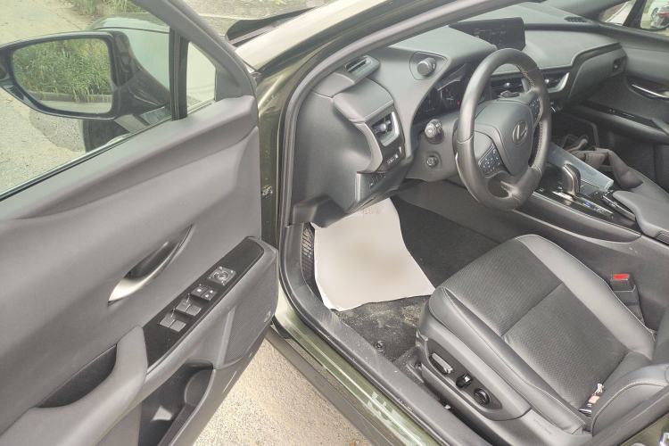 Used Lexus UX New Energy 2020 300e Pure·Joy Edition Interior 3