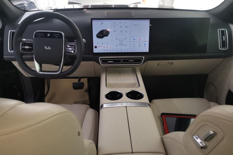 Used Li Auto L7 2023 Pro Model
