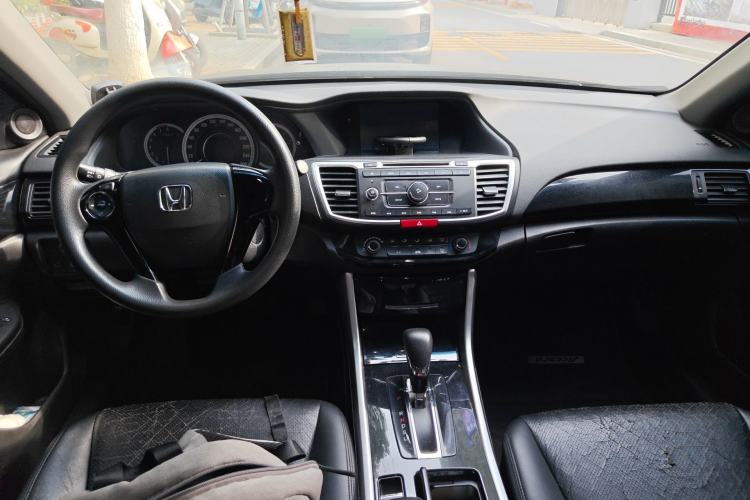 Used Honda Accord 2016 2.0L Comfort Edition
