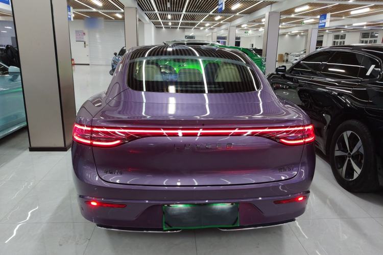 Used Hima Luxeed S7 2025 785 km Ultra