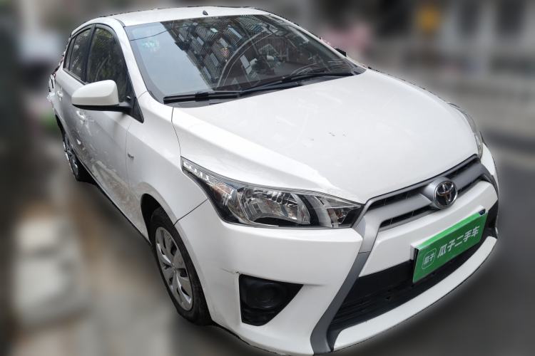 Used Toyota YARiS L Zhi Xuan 2015 1.5E Automatic Charm Edition
