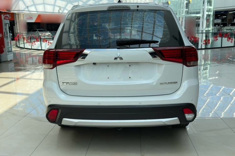 Used Mitsubishi Outlander 2016 2.4L 4x4 Elite Edition 5 Seats