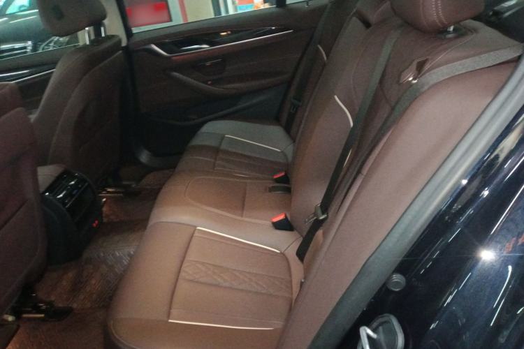 Used BMW 5 Series 2021 525Li Luxury Package
