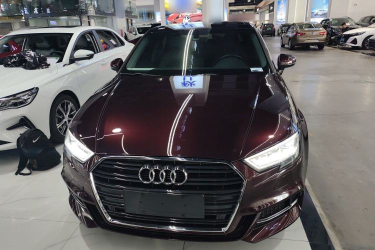 Used Audi A3 2019 Limousine 35 TFSI Fashion Edition China VI Emission Standard
