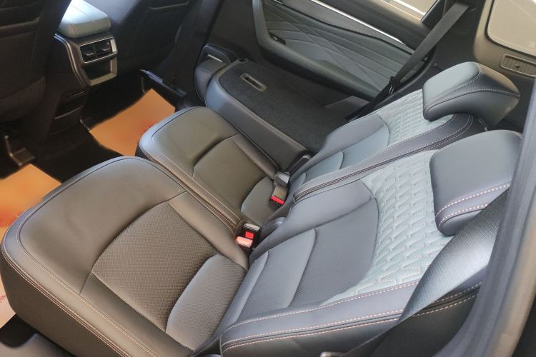 Used Geely Auto Haoyue L 2023 2.0T DCT Prestige Edition