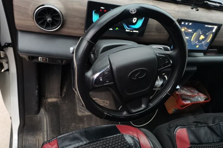 Used Ruichi EC75 2025 Intelligent Driving Ultra-Charging Version Pioneer II Type 50.1 kWh
