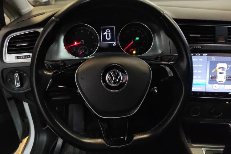 Used Volkswagen Golf 2016 230TSI Automatic Comfort Version