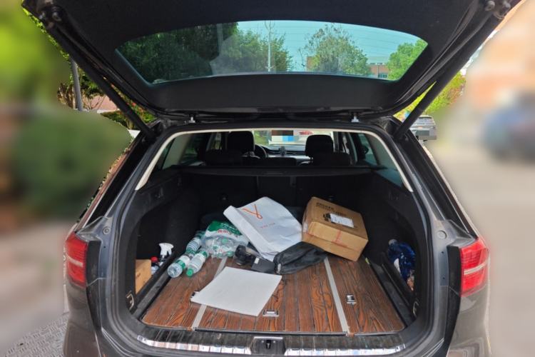 Used Volkswagen Variant 2018 380TSI Two-Wheel Drive Comfort Edition Trunk