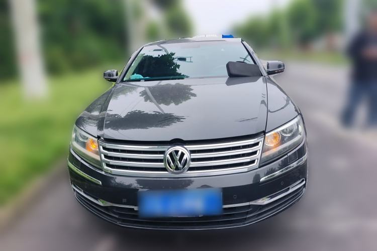 Used Volkswagen Phaeton 2011 3.6L V6 4-Seater Extended-Length Individual Edition
